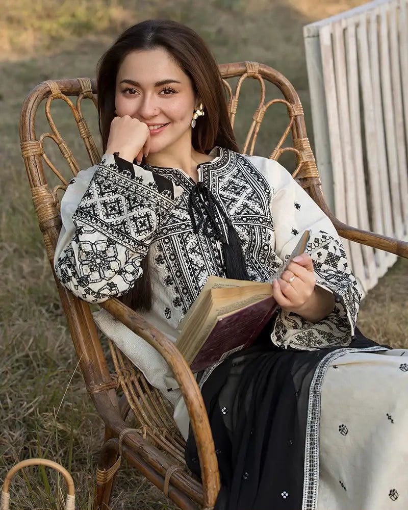 QALAMQAR dhanak embroidered hit code unstiched 3pc